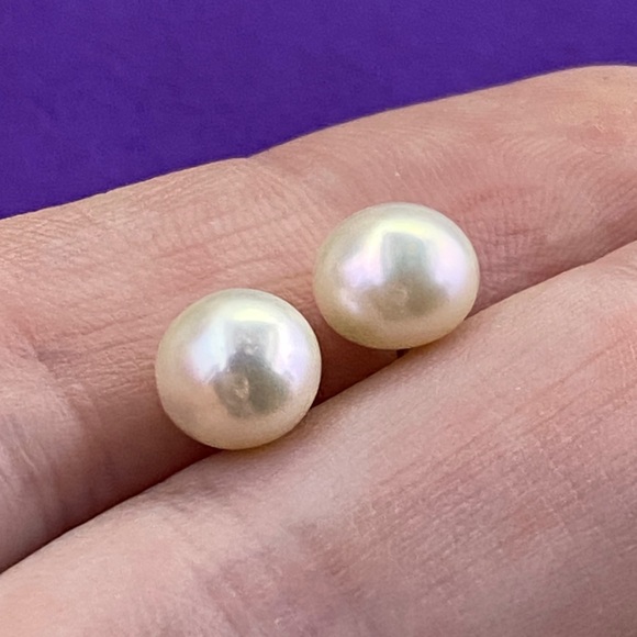 💛 Michael Hill 925 White Pearl Studs | Lustrous & Classic | Designer Staple - Picture 5 of 5